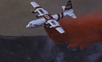 Firefighting Aircraft Working the Palisades Fire