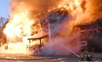 Fire tears through Franklin barn