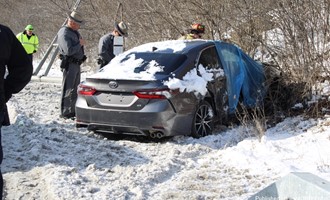 Vehicle into light pole