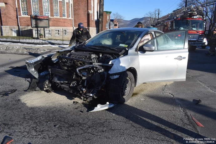 Driver Flees From Two Car Crash In City Of Newburgh