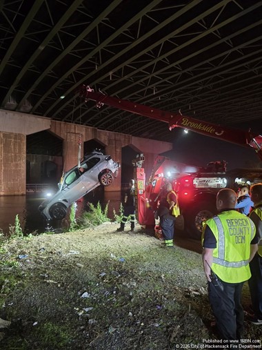 Vehicle Enters Hackensack River Following Route 80 East Collision