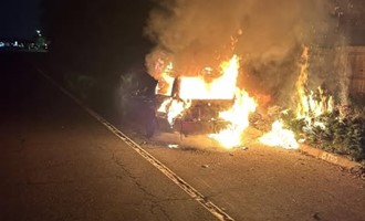 Bohemia Firefighters Extinguish Early-Morning Car Fire