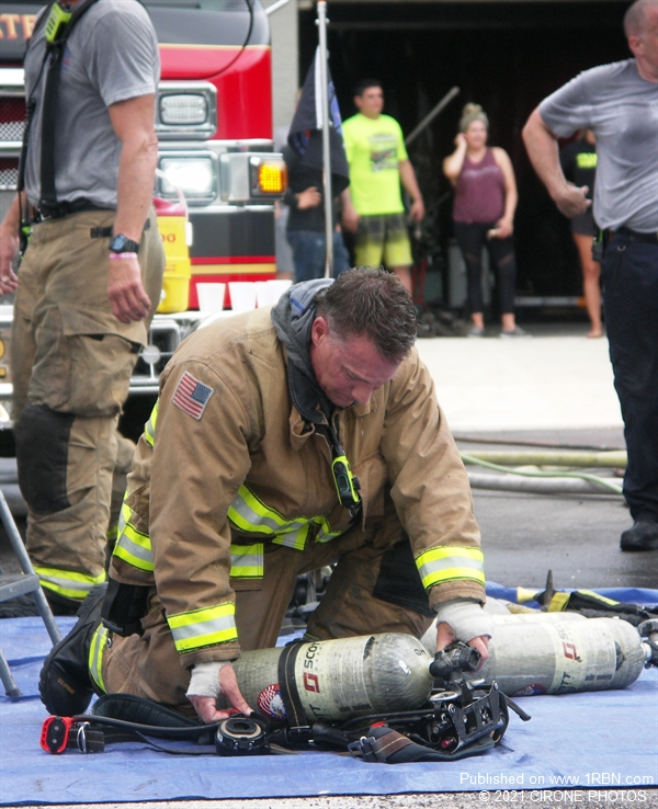 FIREFIGHTER IAN SEGNERI SOUTHERN MANATEE FIRE & RESCUE