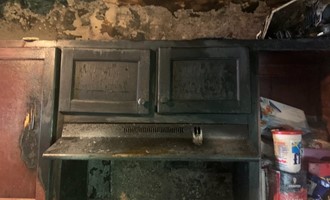 Firefighters Contain Kitchen Fire Caused by Unattended Cooking
