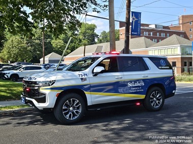 ST Lukes Hospital EMS Management vehicle