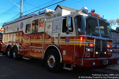 Various FDNY Rigs