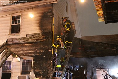 Lyndhurst battles house fire in cold temps.