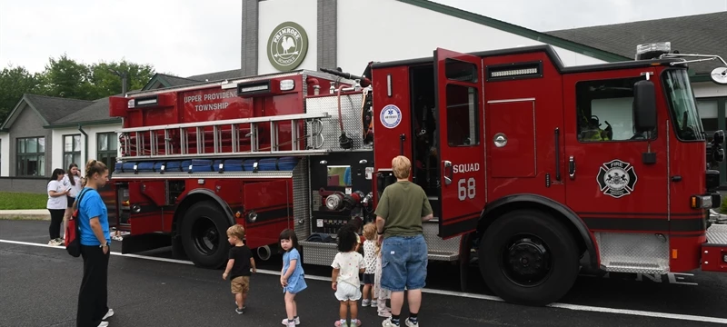 Squad 68 visits Primrose School of Oaks